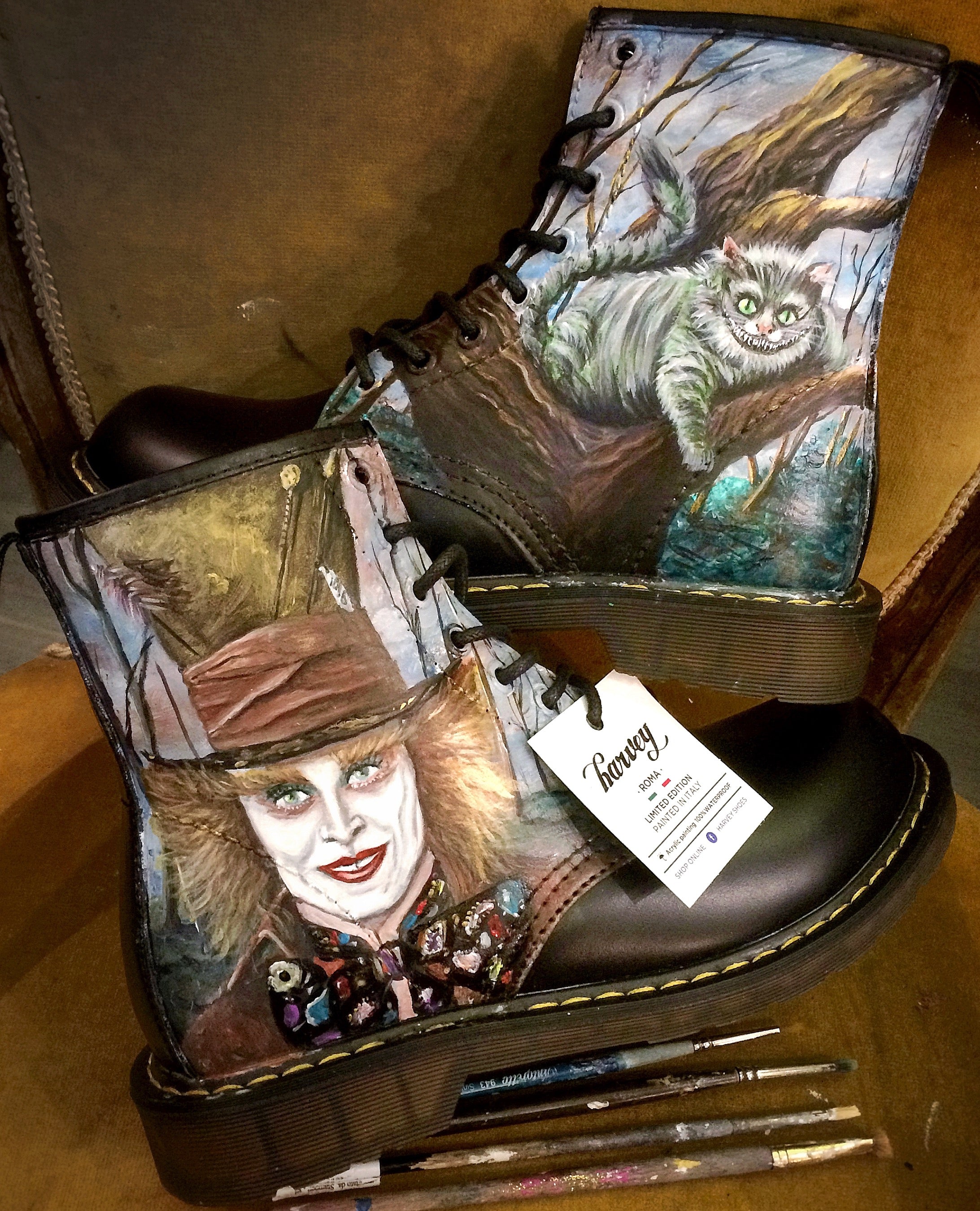 WONDERLAND boots